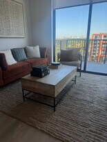 3850 NW 12th St, Unit S1 in Miami, FL - Building Photo