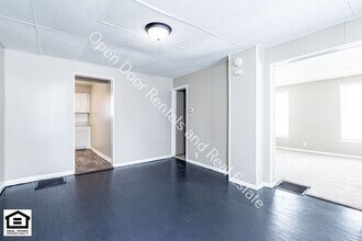 229 E William St in Kendallville, IN - Building Photo - Building Photo