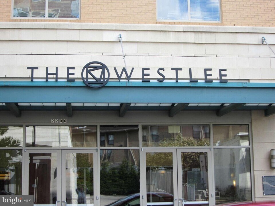 2200 N Westmoreland St, Unit The Westlee in Arlington, VA - Building Photo