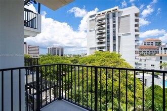1091 Galiano St-Unit -506 in Coral Gables, FL - Building Photo - Building Photo