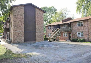 Brede Manor in Belleville, IL - Building Photo - Other