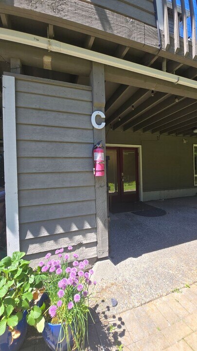 3209 204th St SW in Lynnwood, WA - Foto de edificio