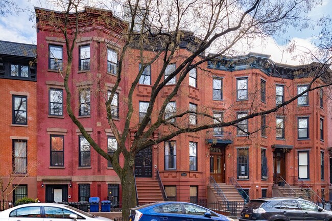 206 Prospect Pl in Brooklyn, NY - Foto de edificio - Building Photo