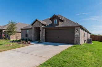 1024 Verde Vly Ln in Crowley, TX - Building Photo - Building Photo