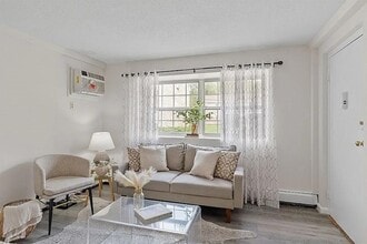 70 A Washington Park Dr, Unit 2 in Andover, MA - Foto de edificio - Building Photo