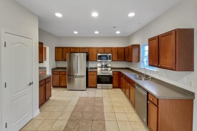 1301 Mountain Laurel Ct in Matthews, NC - Building Photo - Building Photo