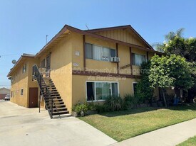 10420 Imperial Hwy. in Norwalk, CA - Building Photo