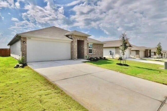 property at 5905 Ronee Leah Dr
