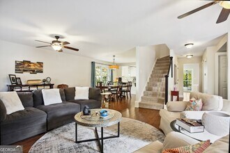 515 Rock Shadow Ct in Stone Mountain, GA - Building Photo - Building Photo