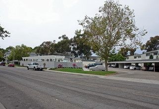 Seaview Apartments in Port Hueneme, CA - Building Photo - Building Photo