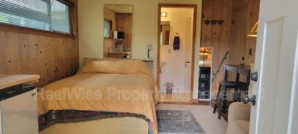 602 Schroeder Ln in Grants Pass, OR - Building Photo - Building Photo