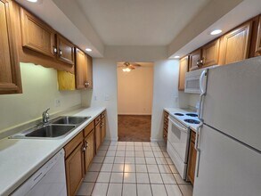 1005 Prairie Ave in Mattoon, IL - Building Photo - Building Photo