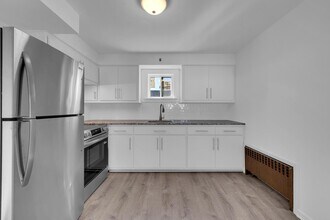 148 S 4th Ave, Unit 148 in Manville, NJ - Building Photo - Building Photo