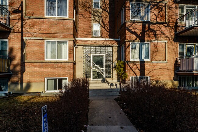 5245 Van Horne Av in Montréal, QC - Building Photo - Building Photo