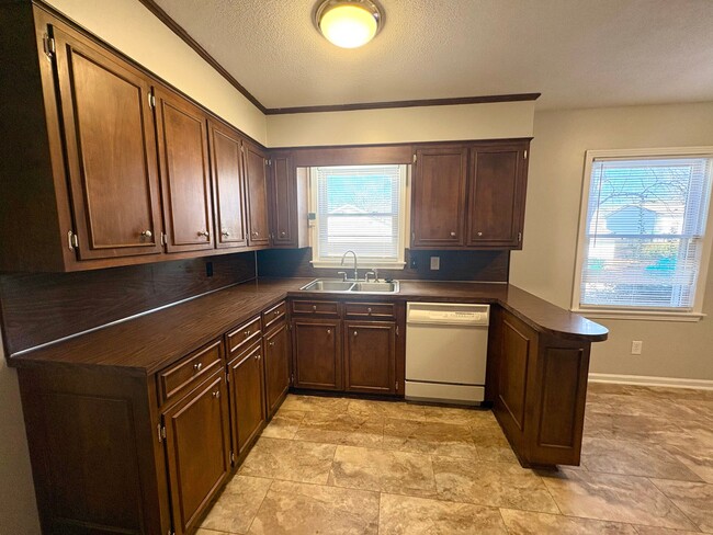 60 Franwood Dr in Jackson, TN - Building Photo - Building Photo