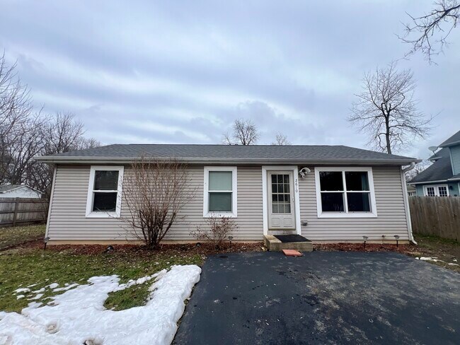 property at 2610 S Elmkirk Park