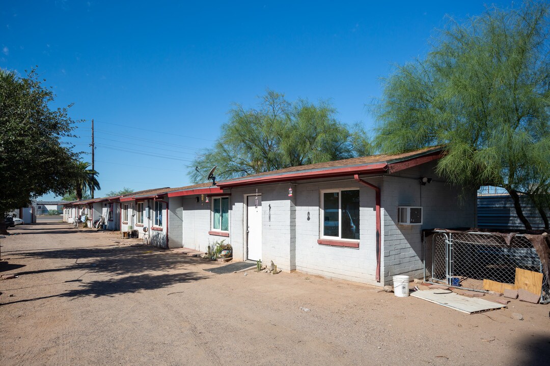 El Patio Apartments in Tucson, AZ - Building Photo