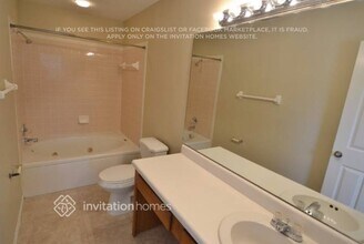 2102 Ridgemore Dr in Valrico, FL - Building Photo - Building Photo