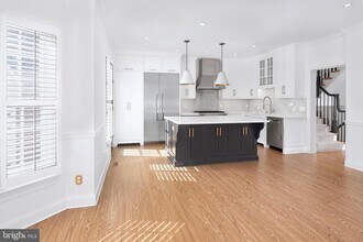3 Governors Ln in Princeton, NJ - Building Photo - Building Photo