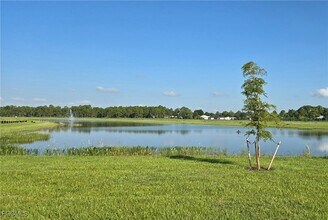 1255 Brumfield Xing in Ft. Myers, FL - Building Photo - Building Photo