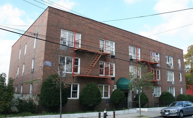 4067 Lowerre Pl in Bronx, NY - Foto de edificio - Building Photo