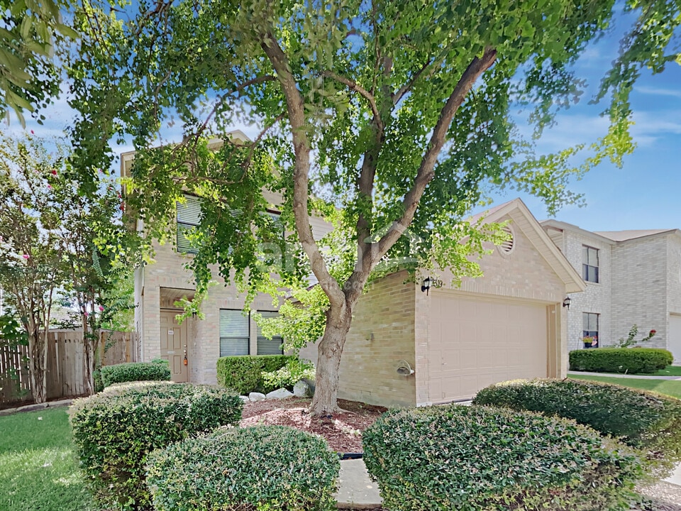 8319 Tavern Pt in San Antonio, TX - Building Photo