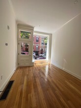 18 Grove St, Unit 1 in Boston, MA - Building Photo - Building Photo