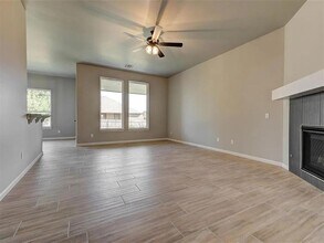 1935 W Flintlock Wy in Mustang, OK - Building Photo - Building Photo