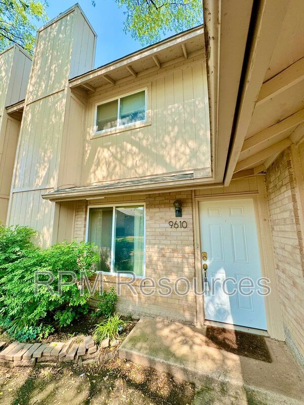 9610 Hefner Village Blvd in Oklahoma City, OK - Building Photo - Building Photo