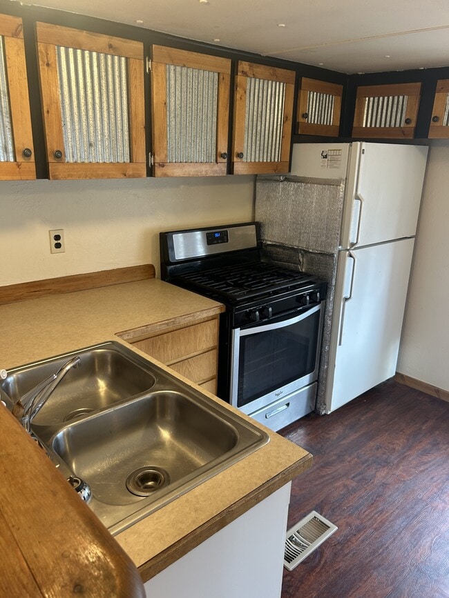 property at 820 N Montana St