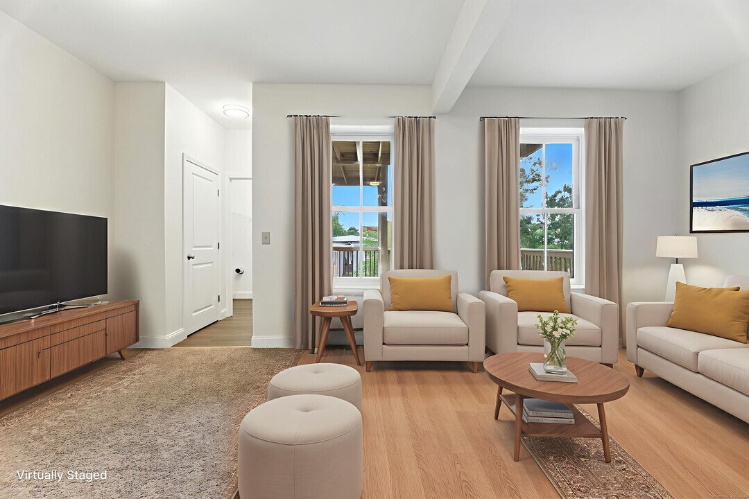 45 Squire St in Hartford, CT - Building Photo