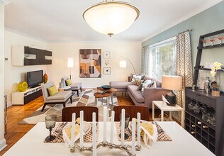 114 Sherman Rd in Boston College, MA - Building Photo - Building Photo