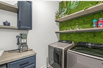 2428 N Gale St in Indianapolis, IN - Building Photo - Building Photo