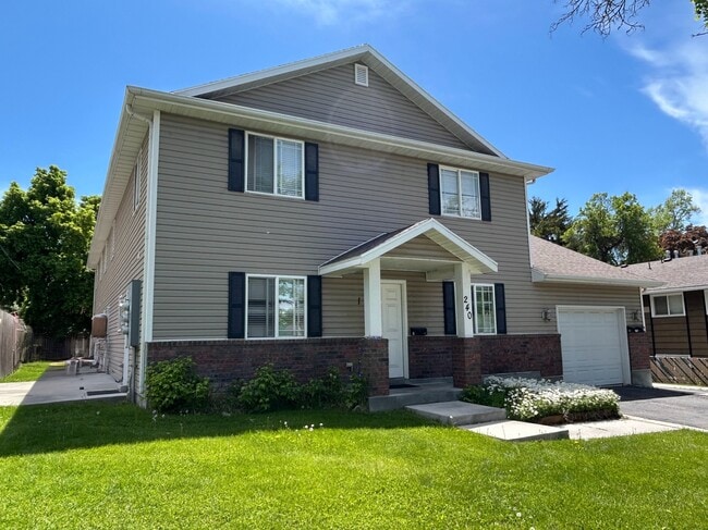 240 E 300 N in Logan, UT - Building Photo - Building Photo