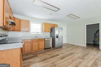 240 Elm Pl in Monroe, GA - Building Photo - Building Photo