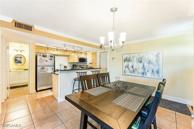 property at 200 Palm Dr