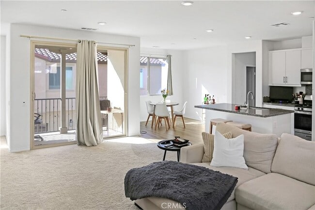 16670 Crocus Ln, Unit 1 in Fontana, CA - Foto de edificio - Building Photo