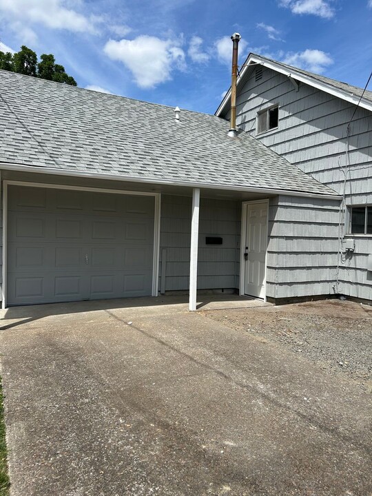 1325 SW Western Blvd in Corvallis, OR - Building Photo