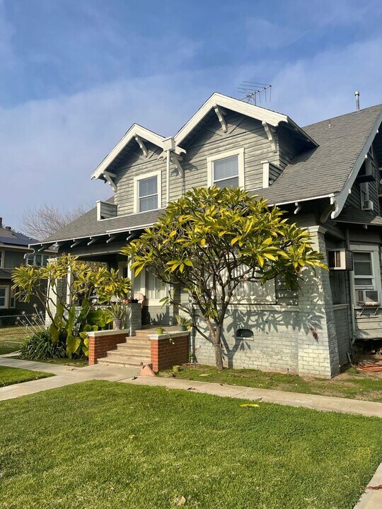3921 3rd St in Riverside, CA - Building Photo