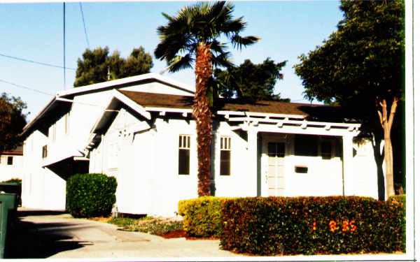 277-283 S Evergreen St in Ventura, CA - Building Photo - Building Photo