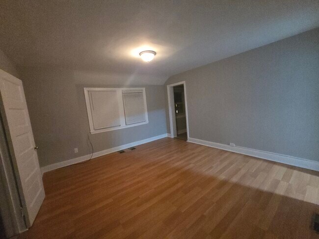 3413 W 10th St in Chester, PA - Building Photo - Building Photo