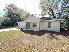 8260 SE 158th St in Summerfield, FL - Building Photo - Building Photo