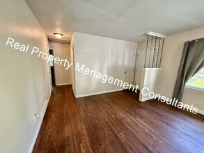 5219 NE 50th St in Kansas City, MO - Building Photo - Building Photo