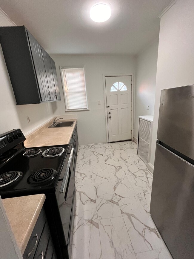 1119 Lafayette St, Unit 1119 Lafayette St #1