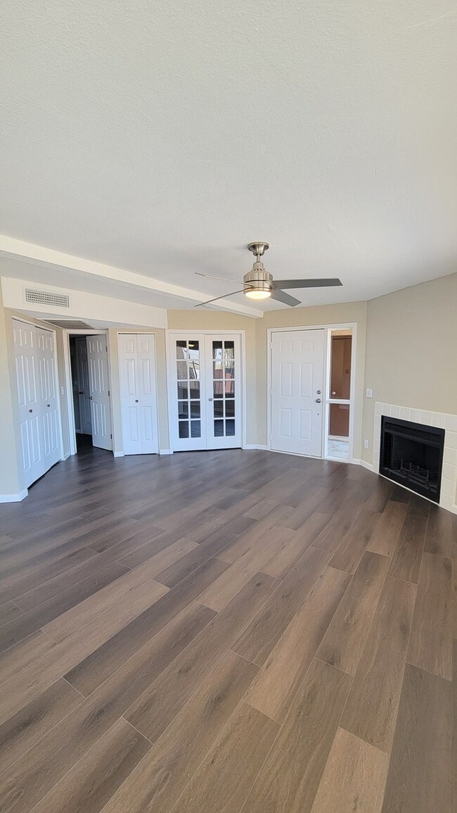 property at 2601 W Broadway Blvd