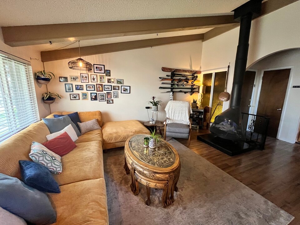 1332 Millcreek Dr, Unit RetroTreehouseSanctuary in Ogden, UT - Foto de edificio