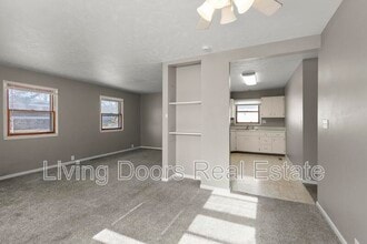 348 S 5th St in Seward, NE - Building Photo - Building Photo