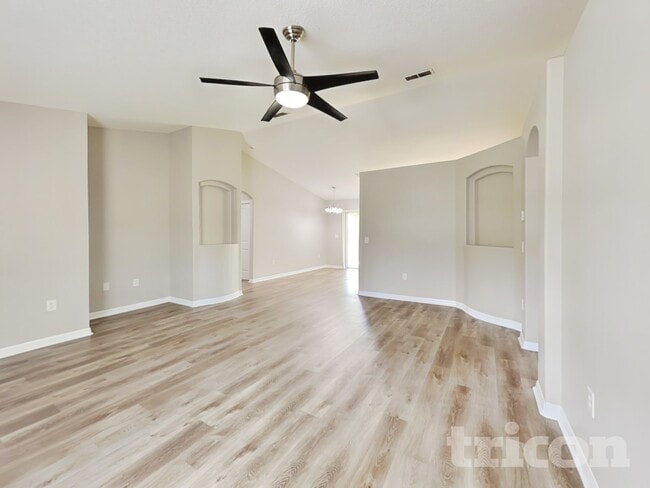 54 Reidsville Dr in Palm Coast, FL - Building Photo - Building Photo