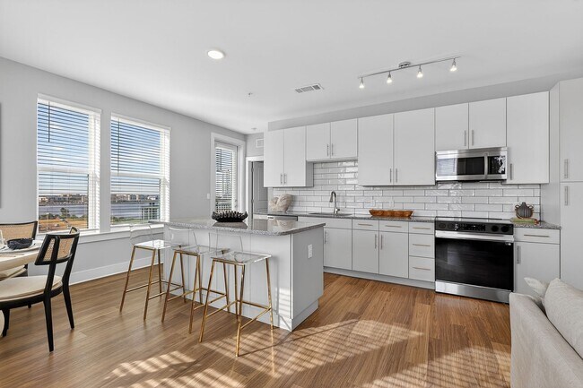 RISE Doro in Jacksonville, FL - Foto de edificio - Building Photo