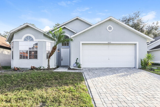 property at 1025 Henson Ct